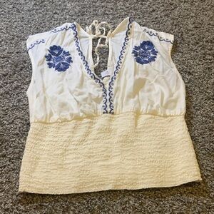Old Navy Blue Floral Embroidered Cream Tank Top
